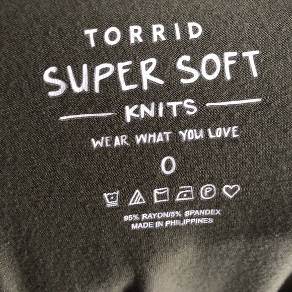 Torrid Super Soft Green Drawstring Side Tunic Tee - Picture 7 of 7